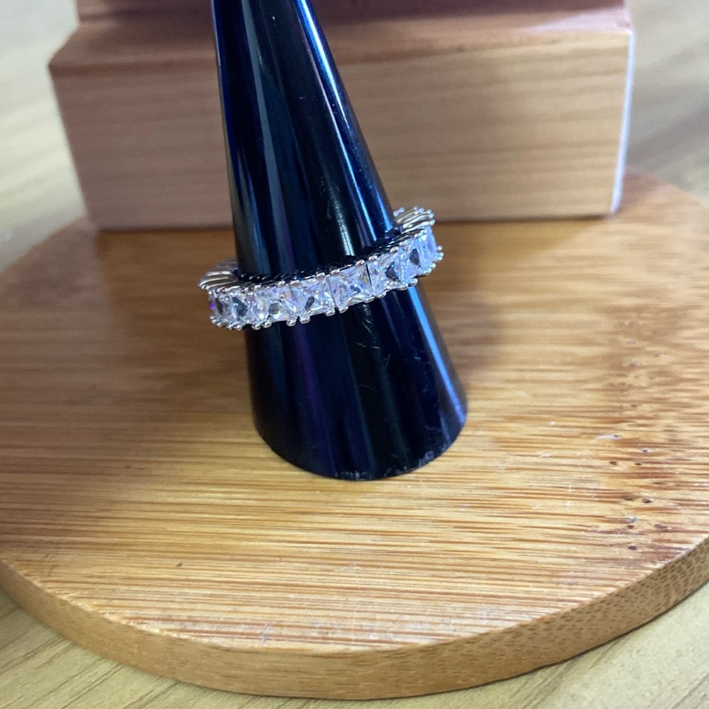 Eternity band